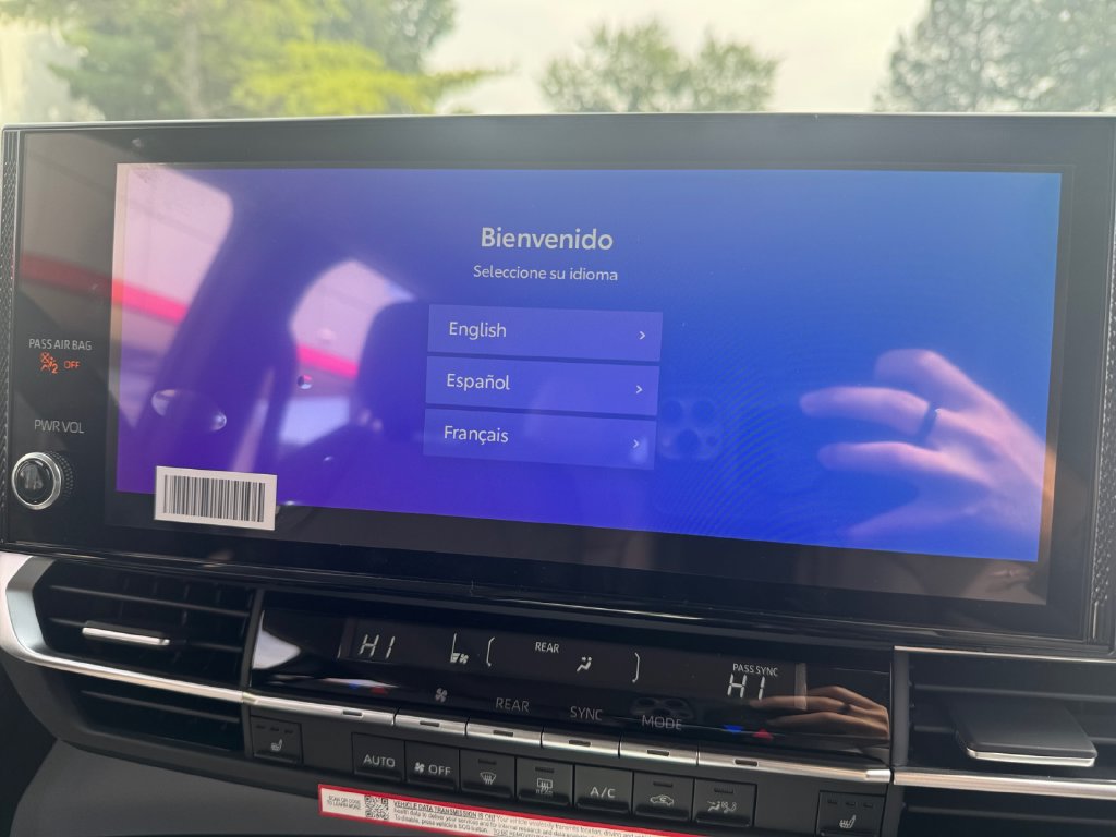 New 2026 Toyota Sienna XLE FWD image 17