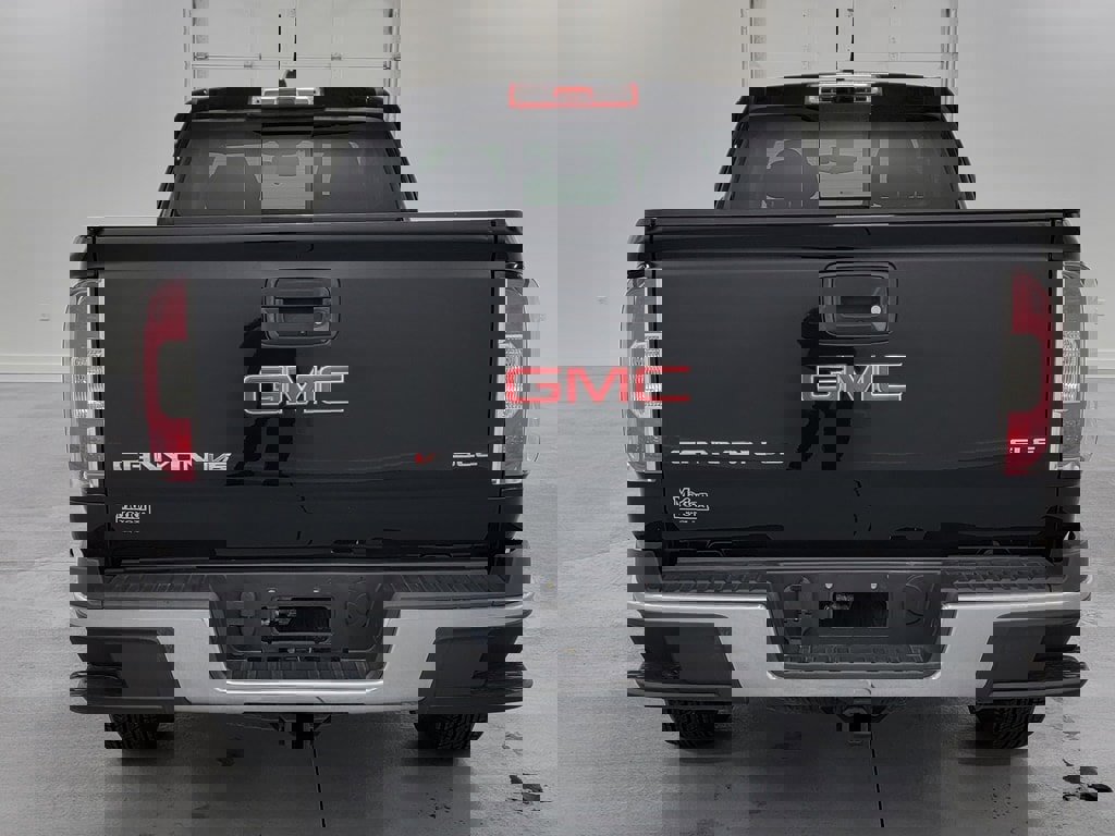 Used 2018 GMC Canyon SLE w/ SLE Convenience Package image 5