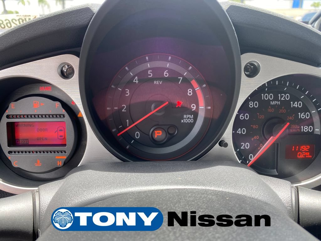 Used 2017 Nissan 370Z Coupe RWD image 33
