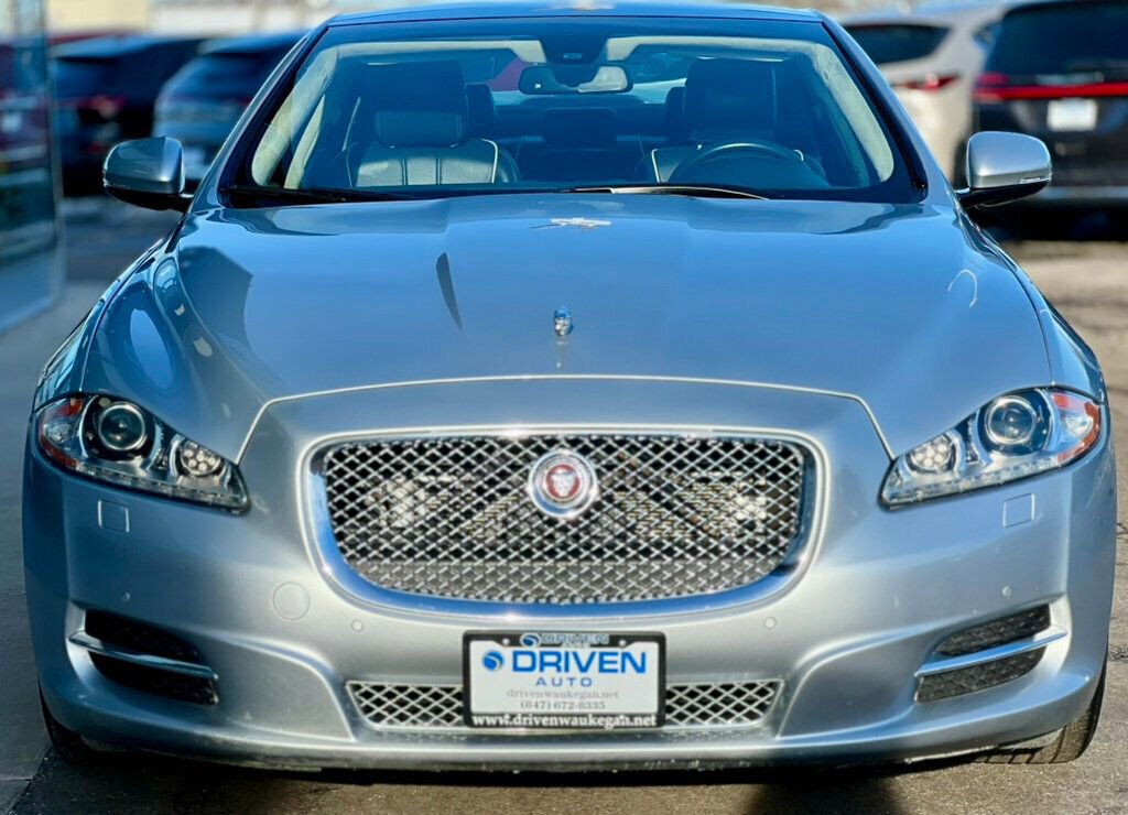 Used 2011 Jaguar XJ L image 6