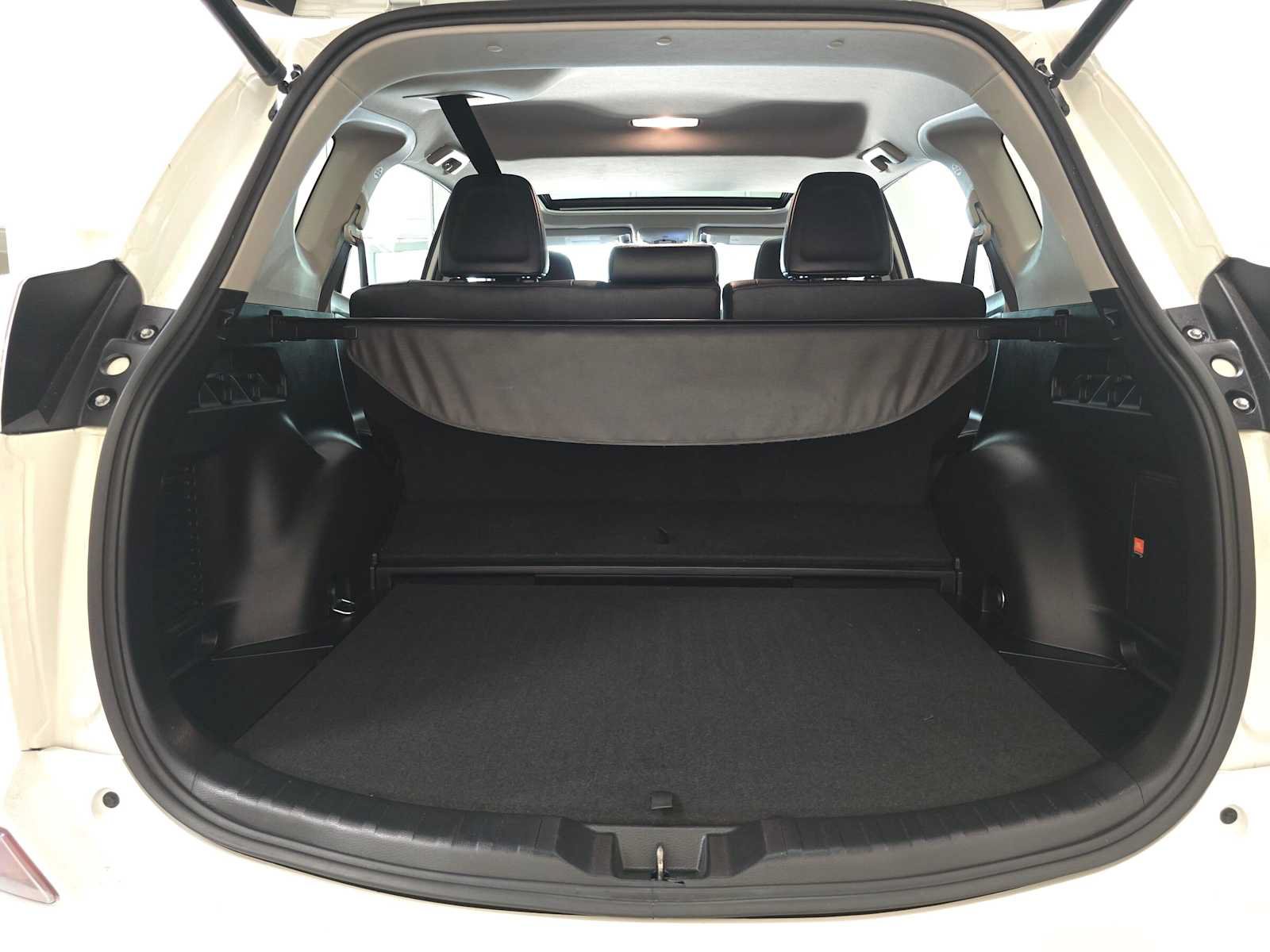 Used 2018 Toyota RAV4 Limited AWD/4WD image 29