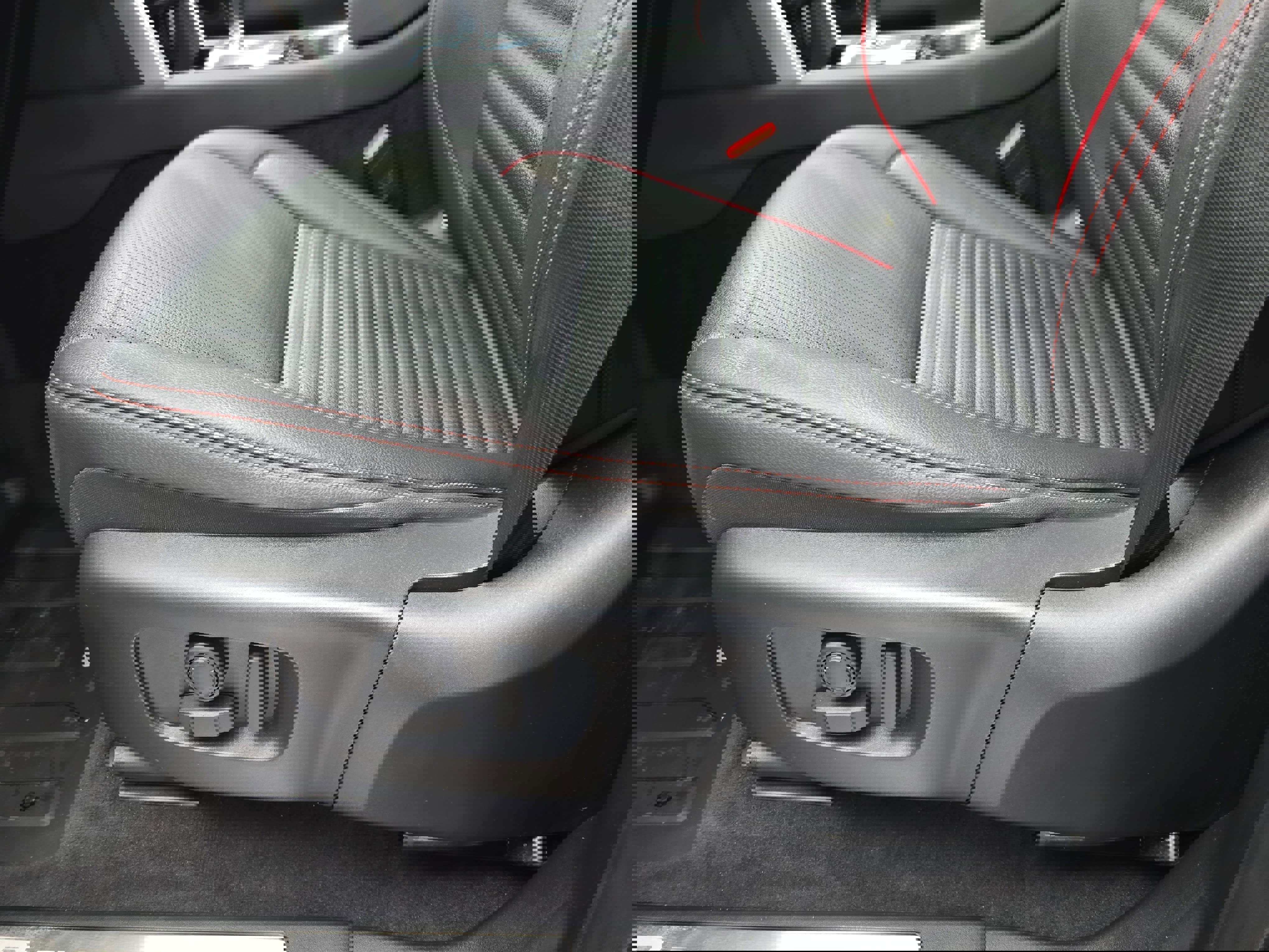 Certified 2023 Land Rover Discovery Sport S R-Dynamic image 28