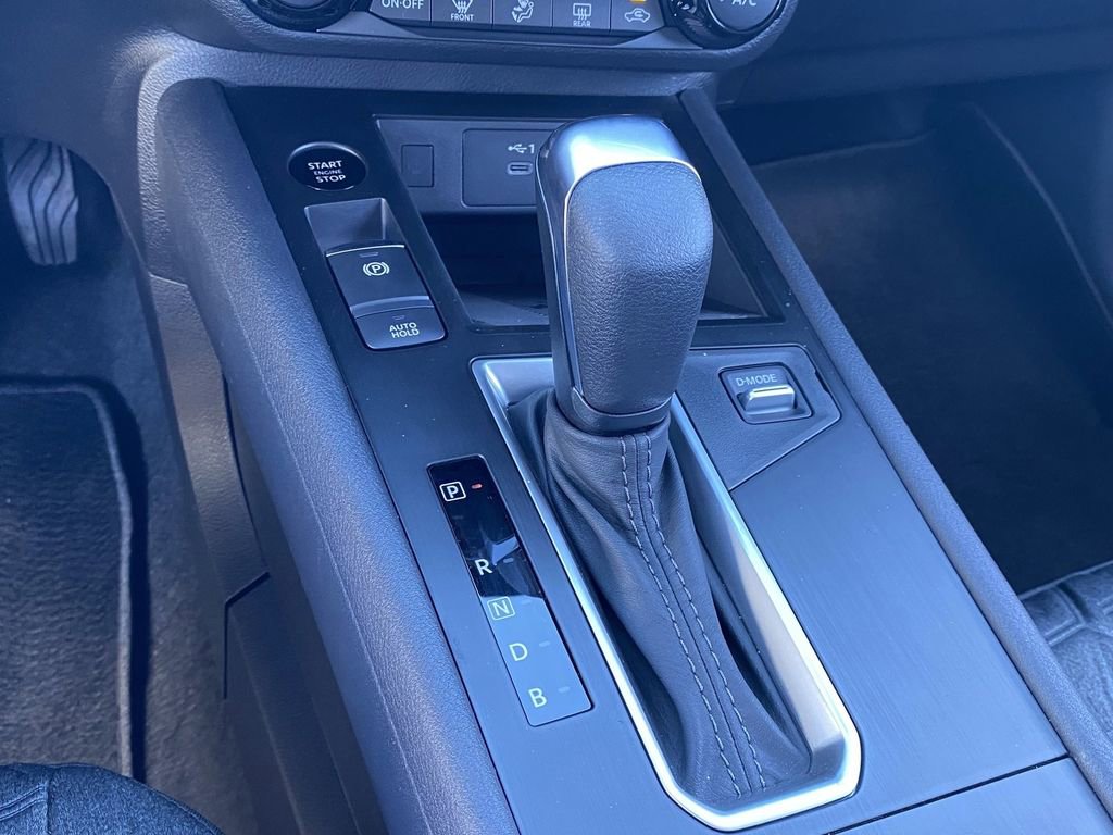 New 2026 Nissan Kicks SV w/ Cold Weather Package FWD image 18