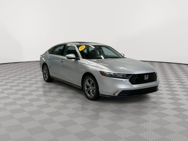 Used 2024 Honda Accord EX image 13