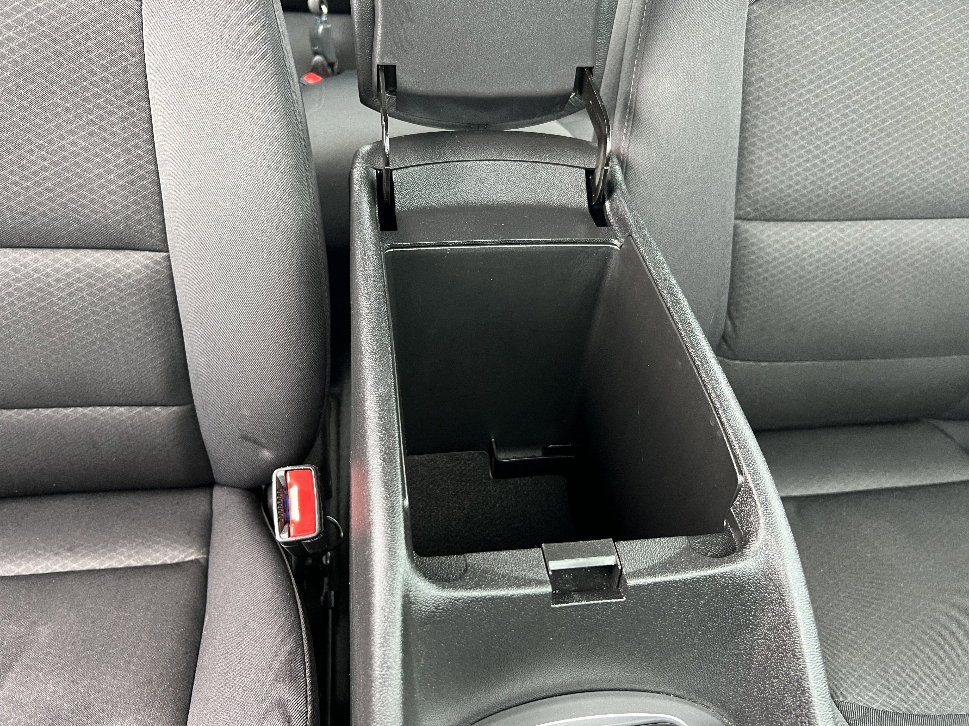 Used 2025 Chevrolet Malibu LT FWD image 24