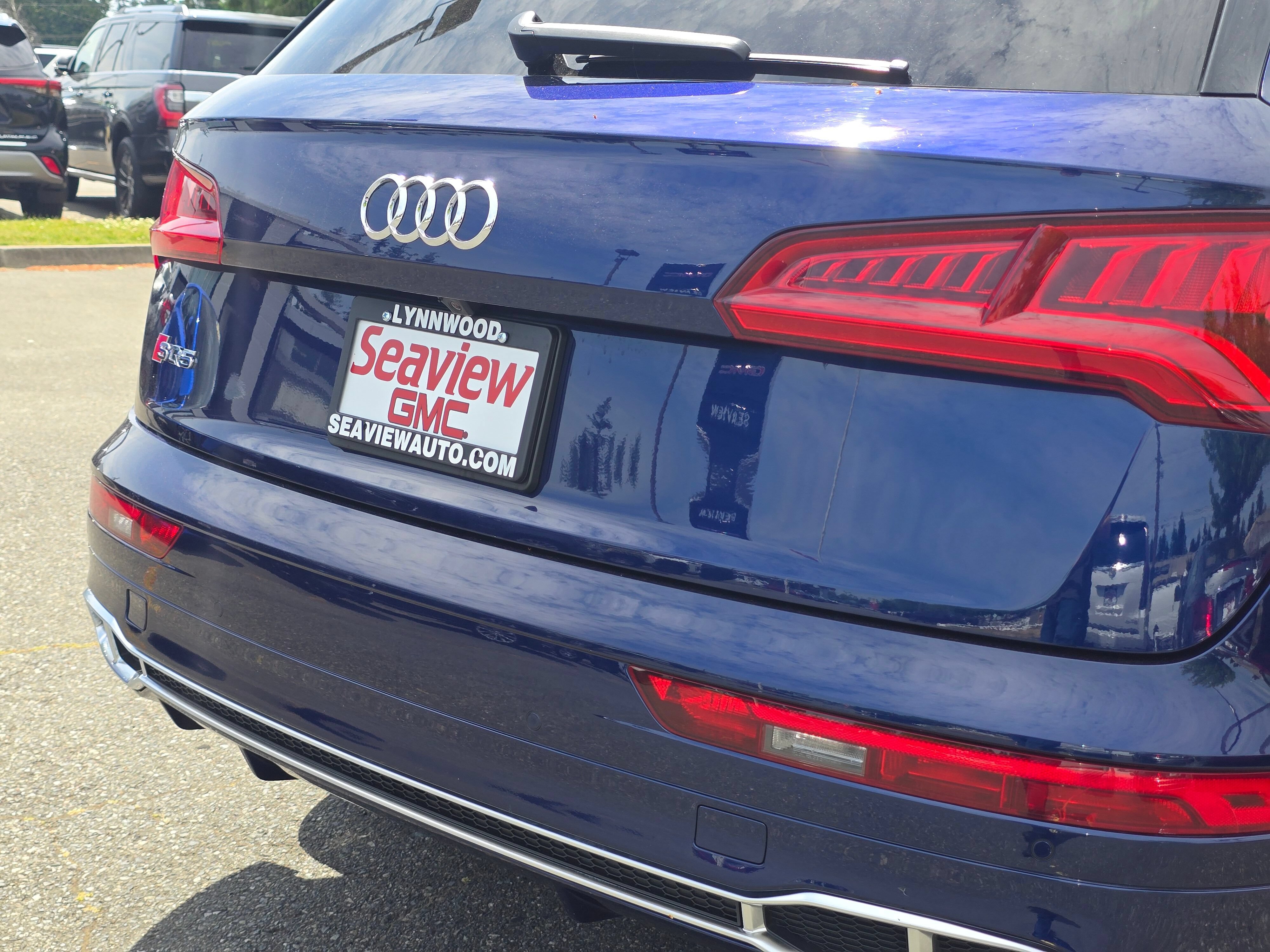 Used 2020 Audi SQ5 Premium Plus w/ Premium Plus Package AWD/4WD image 13