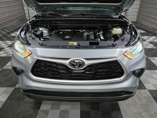 Used 2022 Toyota Highlander XLE image 38