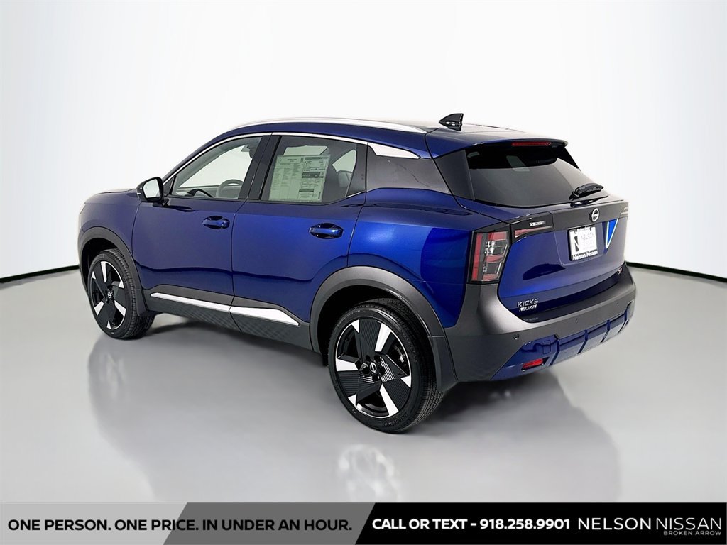 New 2026 Nissan Kicks SR w/ SR Premium Package FWD image 7