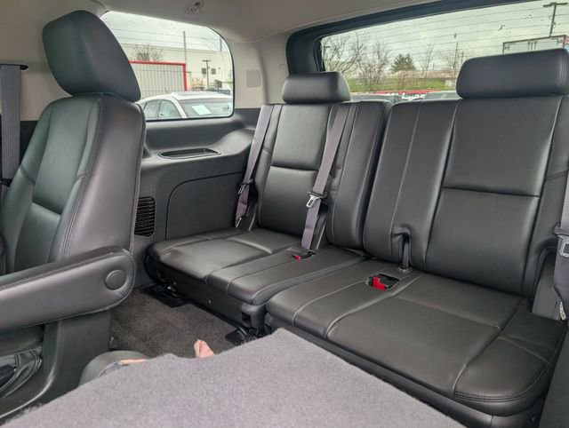 Used 2013 Cadillac Escalade Luxury image 17