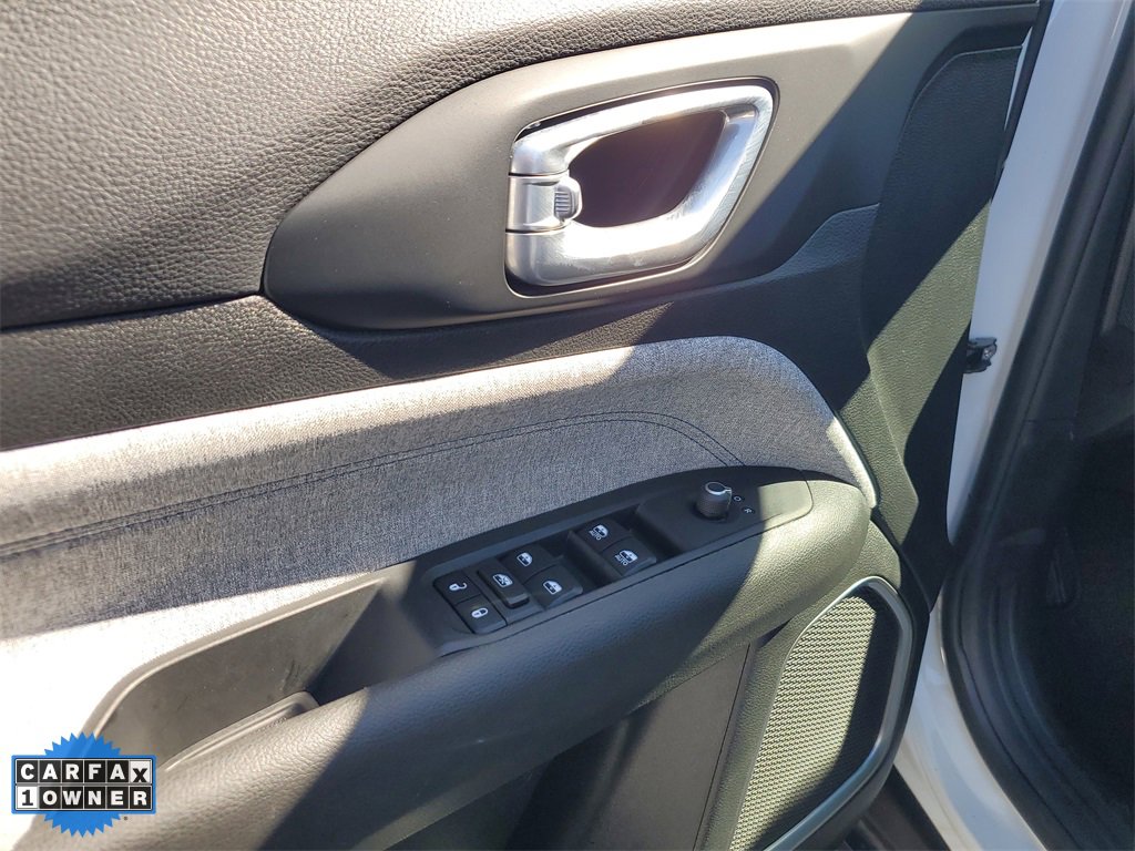 Used 2024 Jeep Compass Latitude image 20