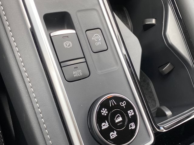New 2026 Nissan Pathfinder SL AWD/4WD image 19