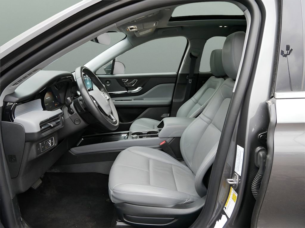 Used 2022 Lincoln Corsair Reserve w/ Sport Package image 10