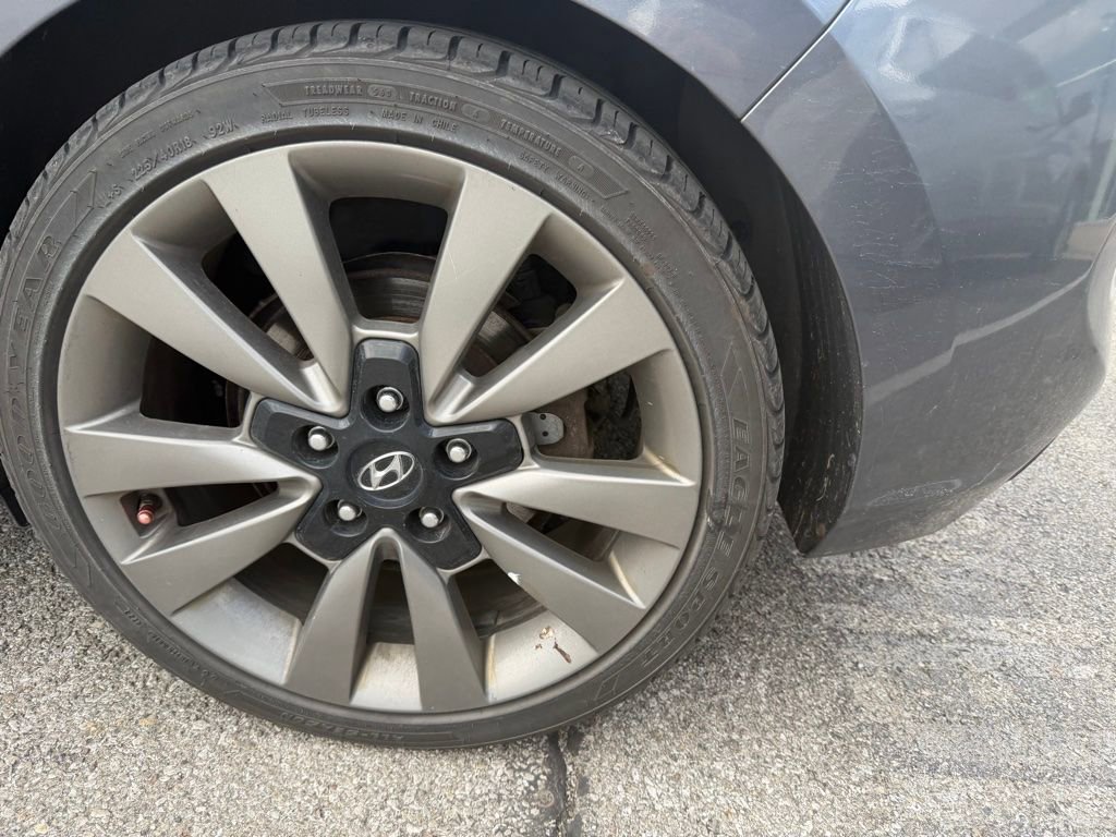 Used 2018 Hyundai Elantra GT Sport w/ Sport Tech Package 04 image 6