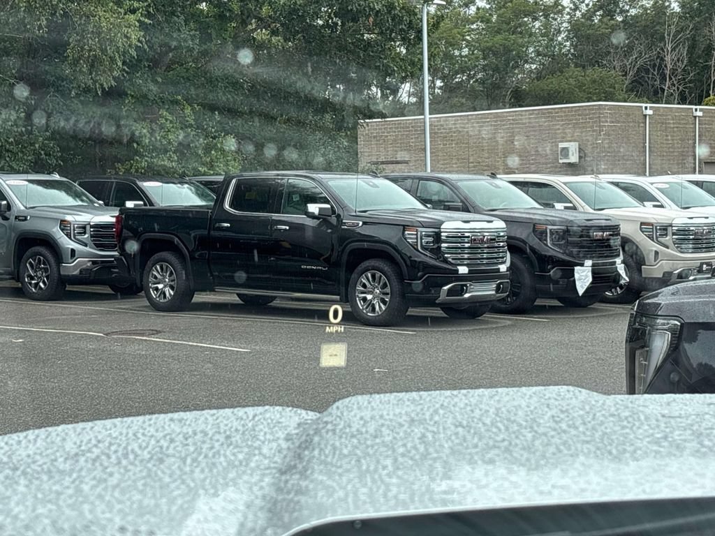 Used 2020 GMC Sierra 2500 Denali w/ Denali Ultimate Package AWD/4WD image 33