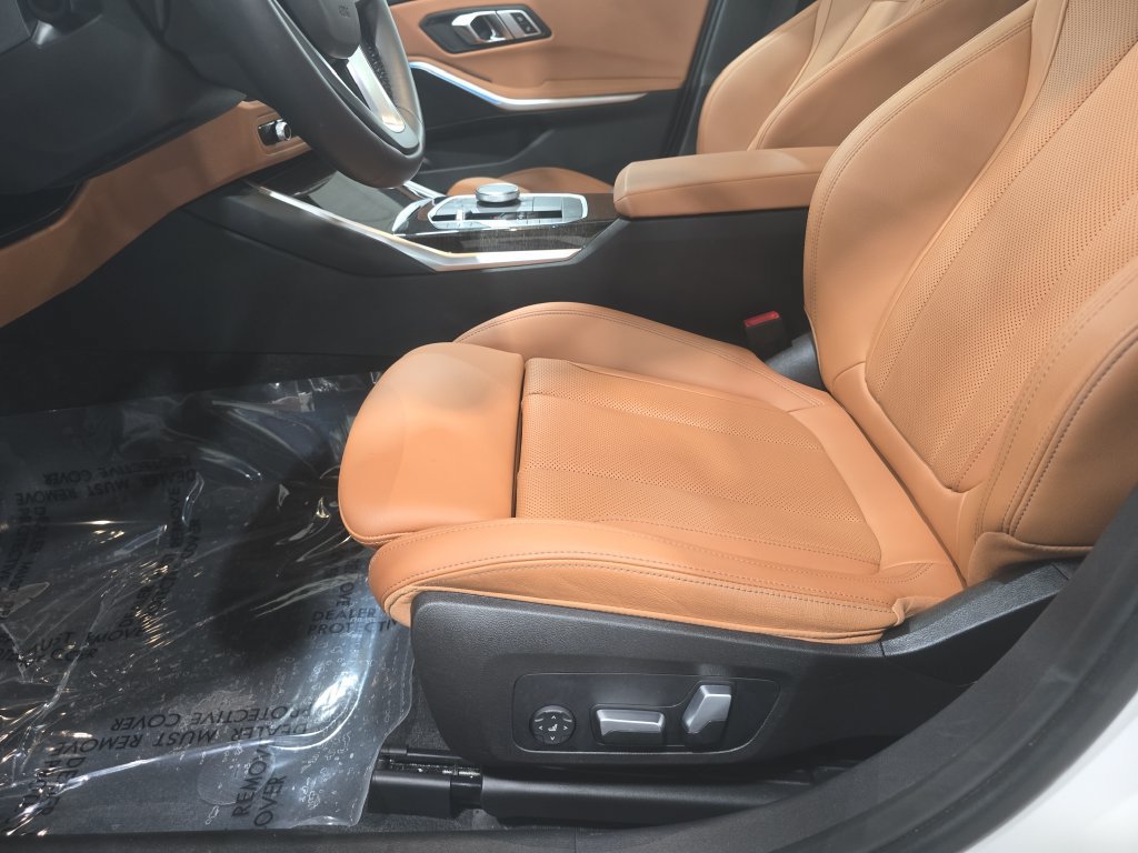 Certified 2023 BMW 330i Sedan w/ Driving Assistance Package RWD image 20