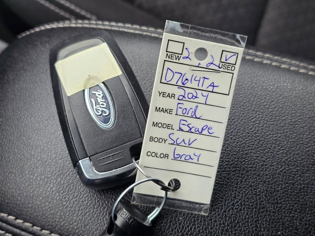 Used 2024 Ford Escape Active AWD/4WD image 34