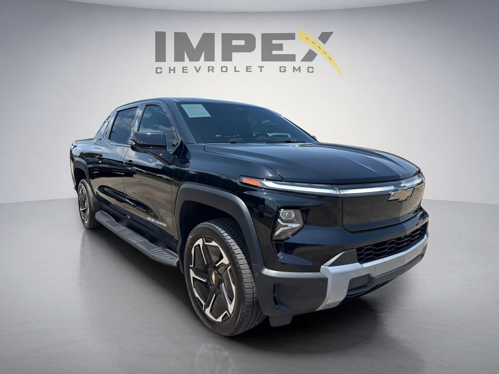 Used 2026 Chevrolet Silverado EV LT AWD/4WD image 7