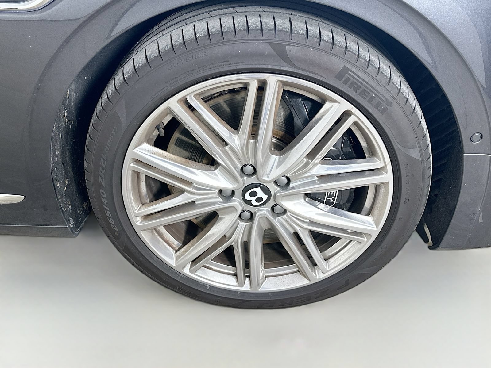 Used 2022 Bentley Flying Spur V8 AWD/4WD image 11