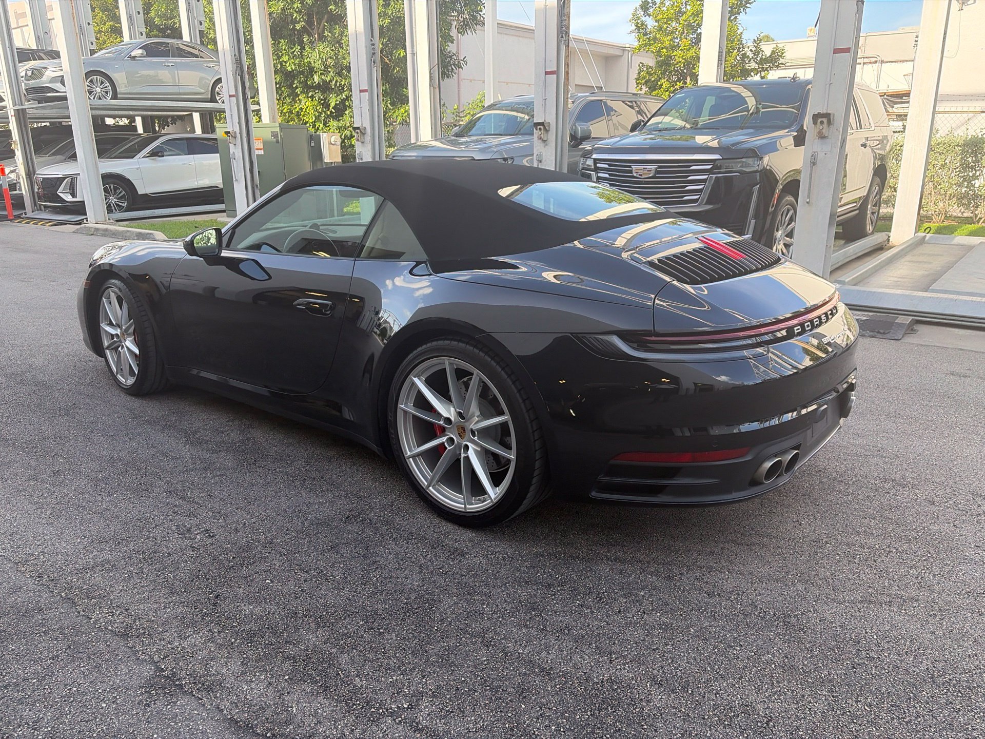 Used 2021 Porsche 911 Carrera S RWD image 4