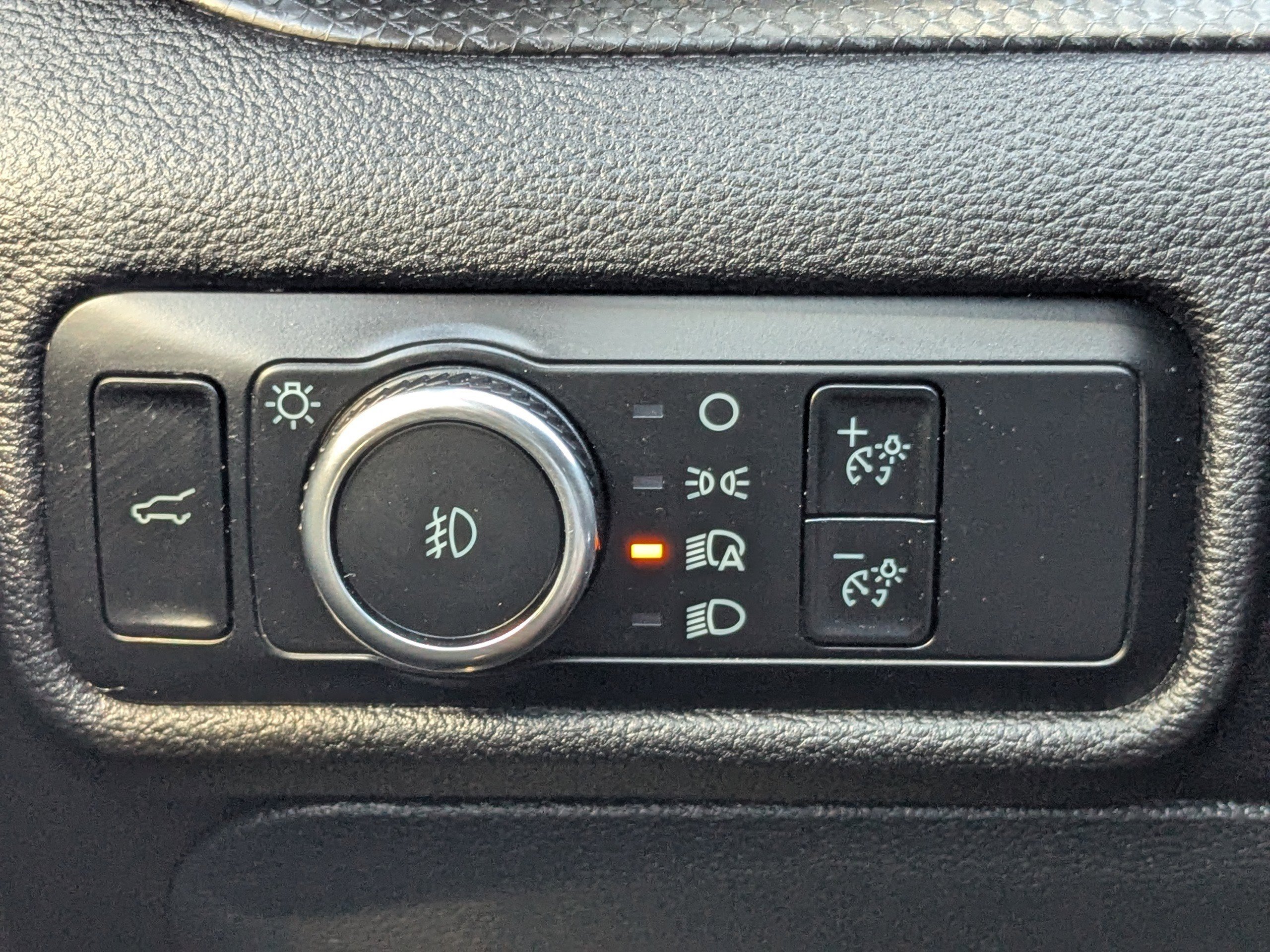 Used 2023 Ford Explorer ST w/ Equipment Group 401A AWD/4WD image 28