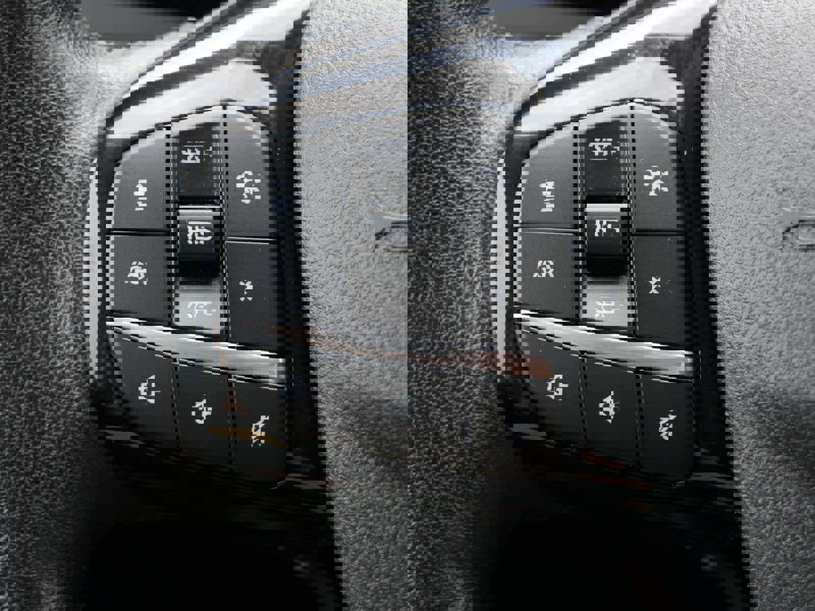 Used 2021 Ford Escape Titanium image 29