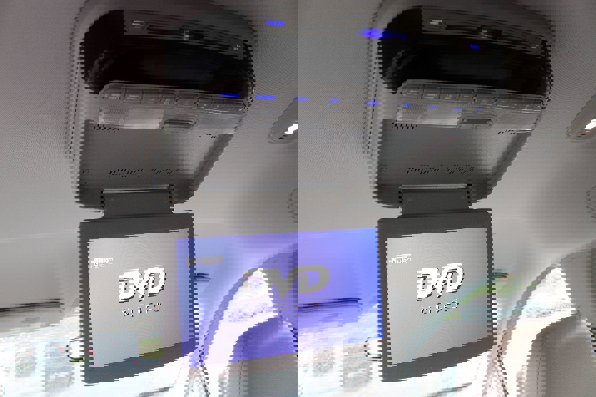 Used 2017 Chrysler Pacifica Touring-L image 20