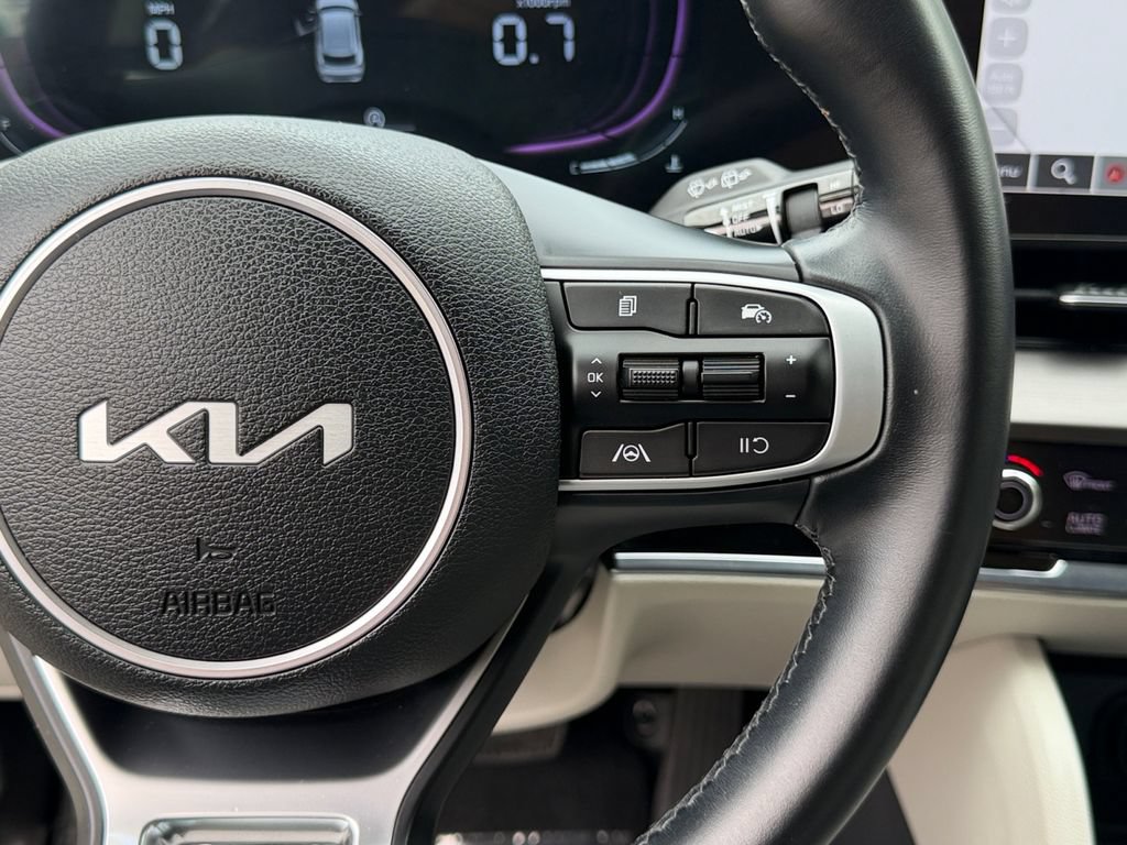 Certified 2024 Kia Sportage EX AWD/4WD image 17