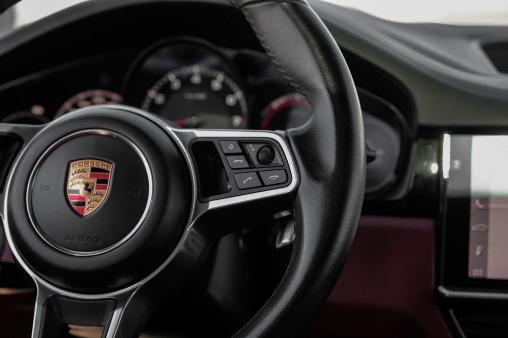 Used 2019 Porsche Cayenne image 17
