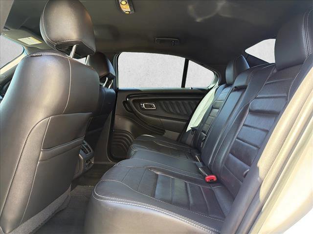 Used 2018 Ford Taurus SHO image 21
