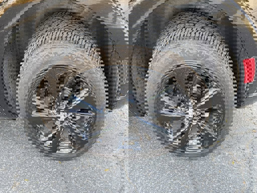 Used 2023 Buick Envision Preferred w/ Sport Touring Package image 11