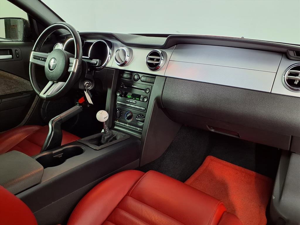 Used 2005 Ford Mustang GT image 7