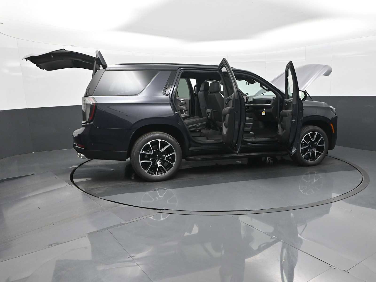 New 2026 Chevrolet Tahoe RST w/ RST Capability Package image 28