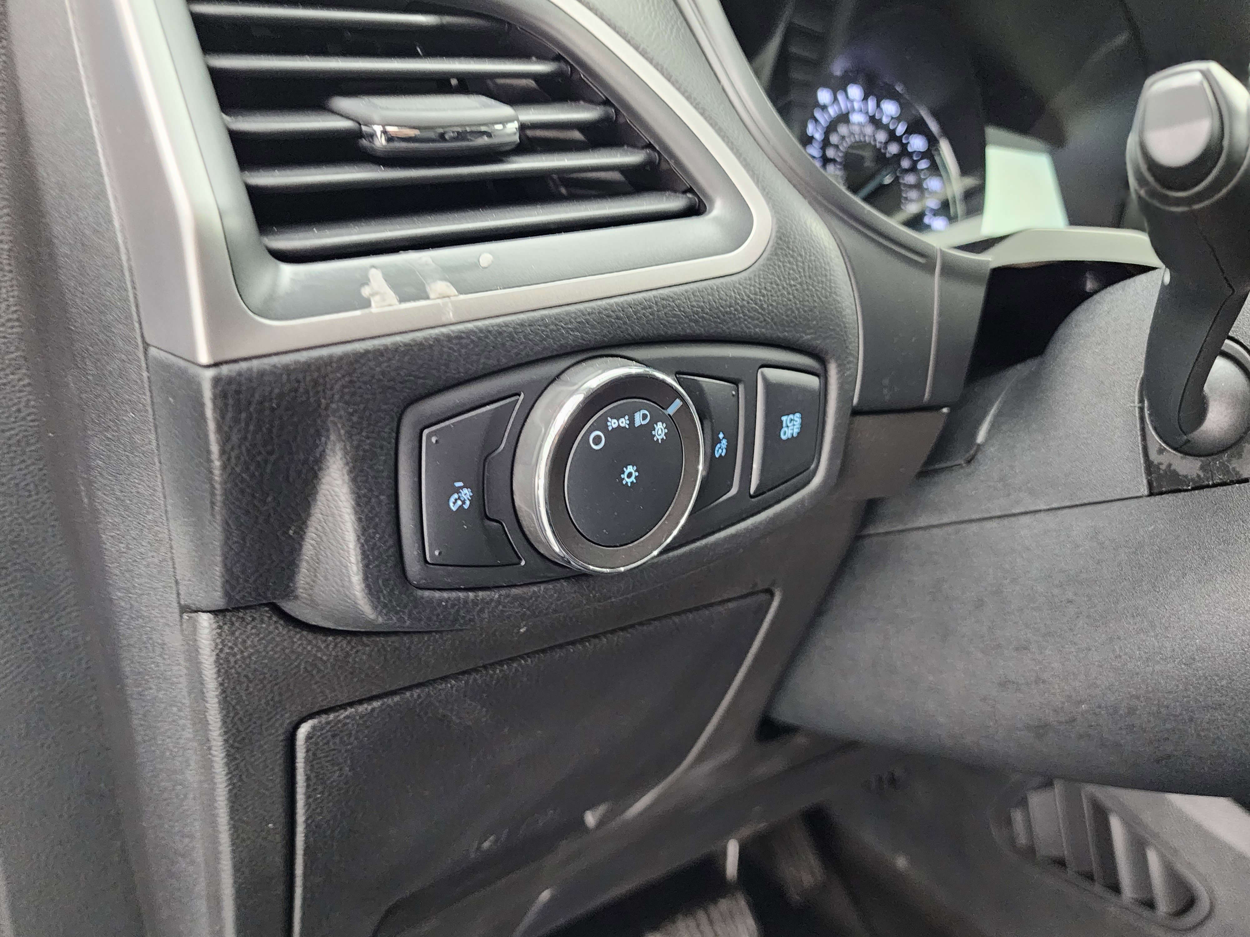 Used 2022 Ford Edge SEL image 36