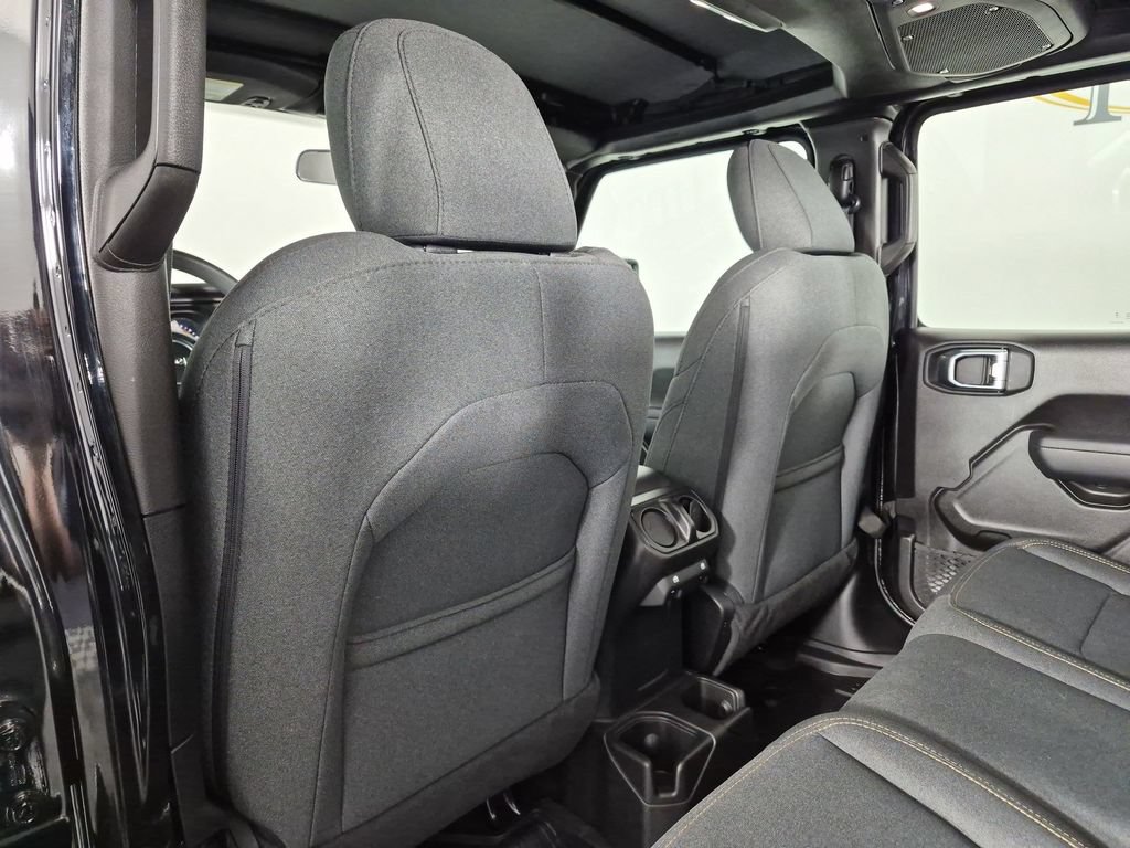 Used 2025 Jeep Gladiator Sport AWD/4WD image 29