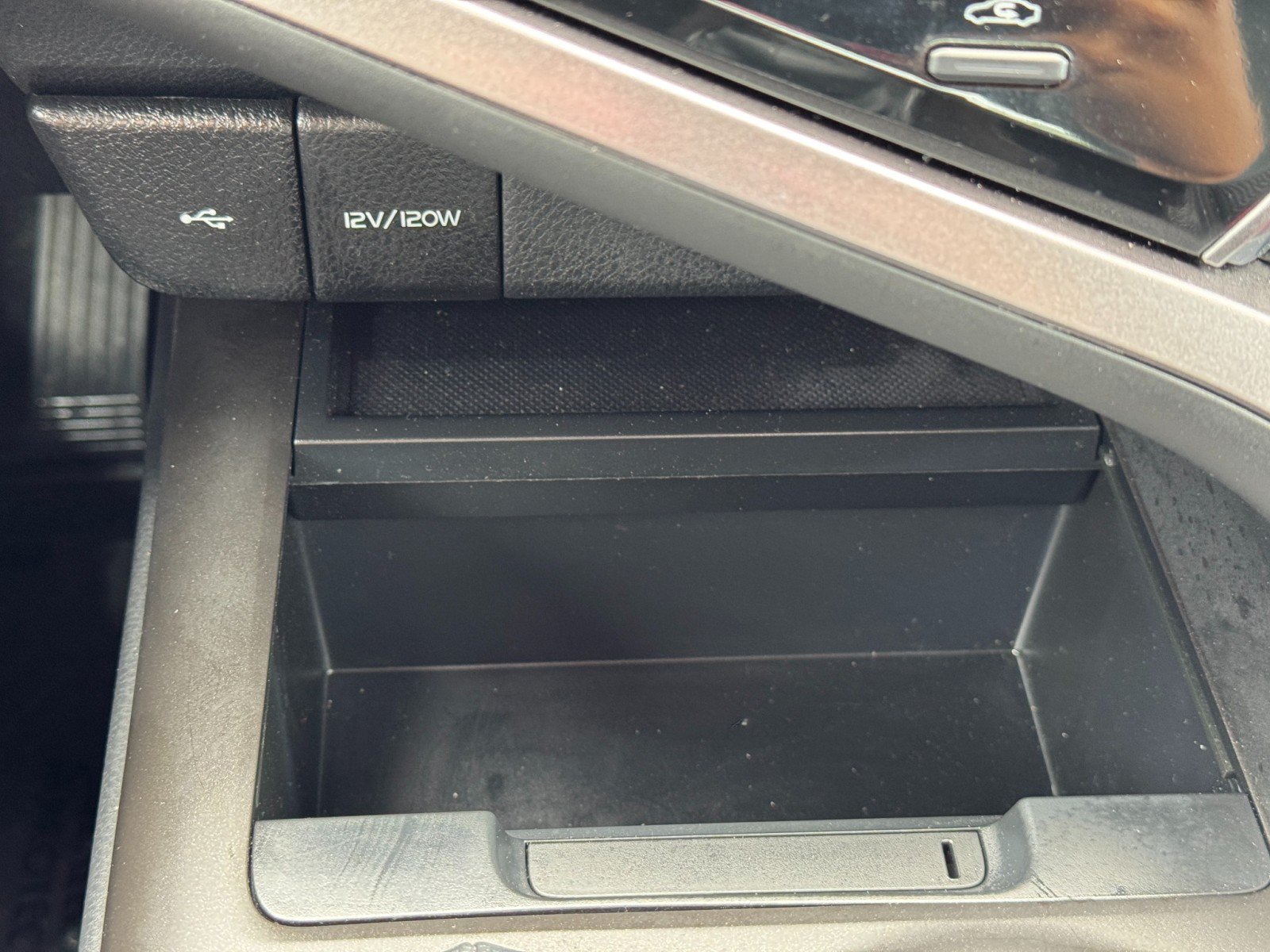 Used 2024 Toyota Camry SE FWD image 24