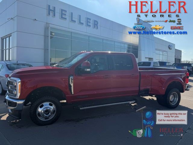 Used 2023 Ford F350 Lariat image 1