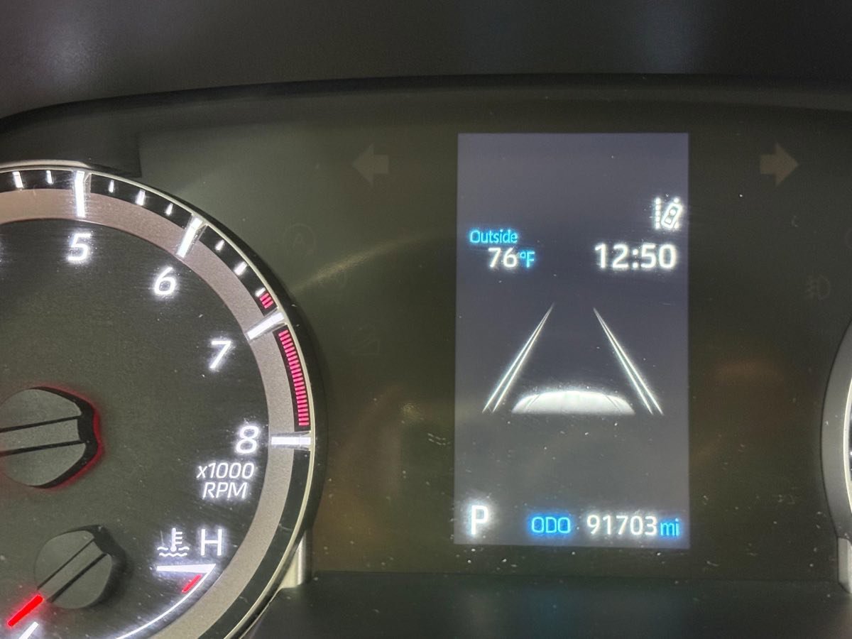 Used 2022 Toyota Highlander L FWD image 41