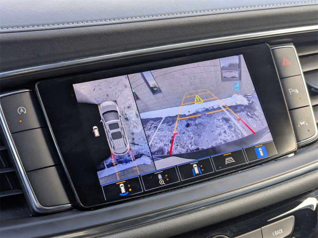 Used 2024 Buick Enclave Premium image 25