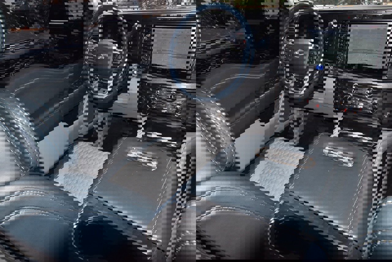 Used 2024 Ford F350 Limited image 15