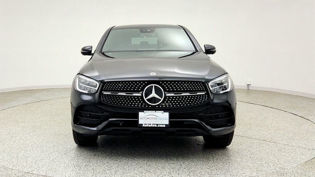 Used 2023 Mercedes-Benz GLC 300 4MATIC Coupe image 2