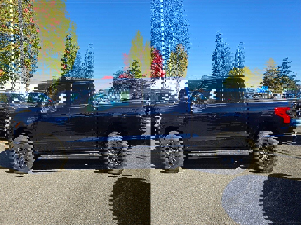 New 2025 Ford F150 Lightning Flash image 8