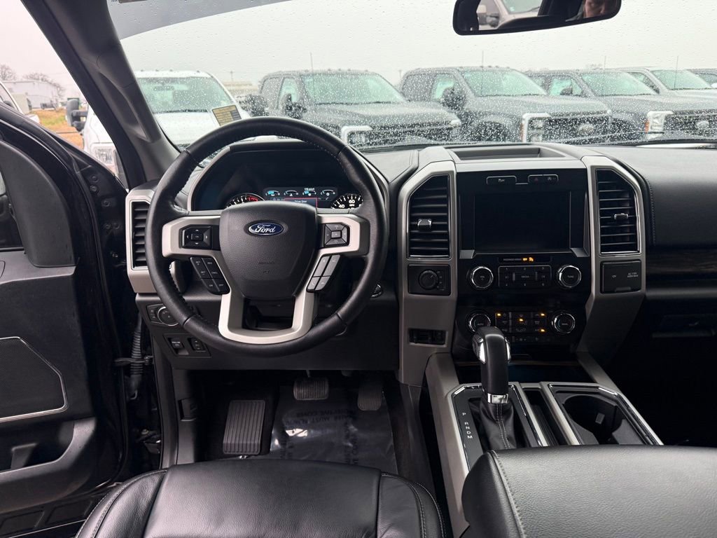 Used 2019 Ford F150 Lariat image 14