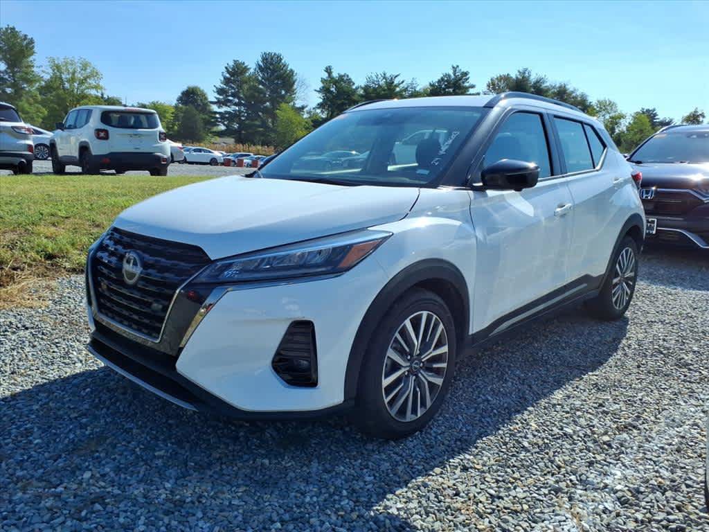 Used 2024 Nissan Kicks SR FWD image 1