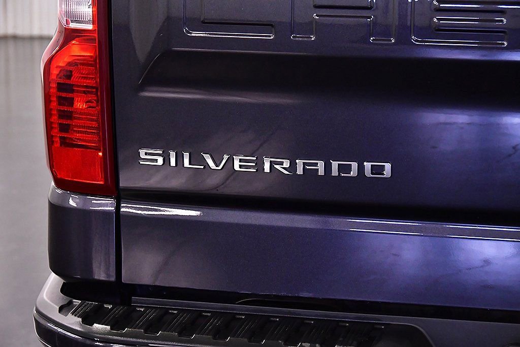 Used 2022 Chevrolet Silverado 1500 Custom image 12