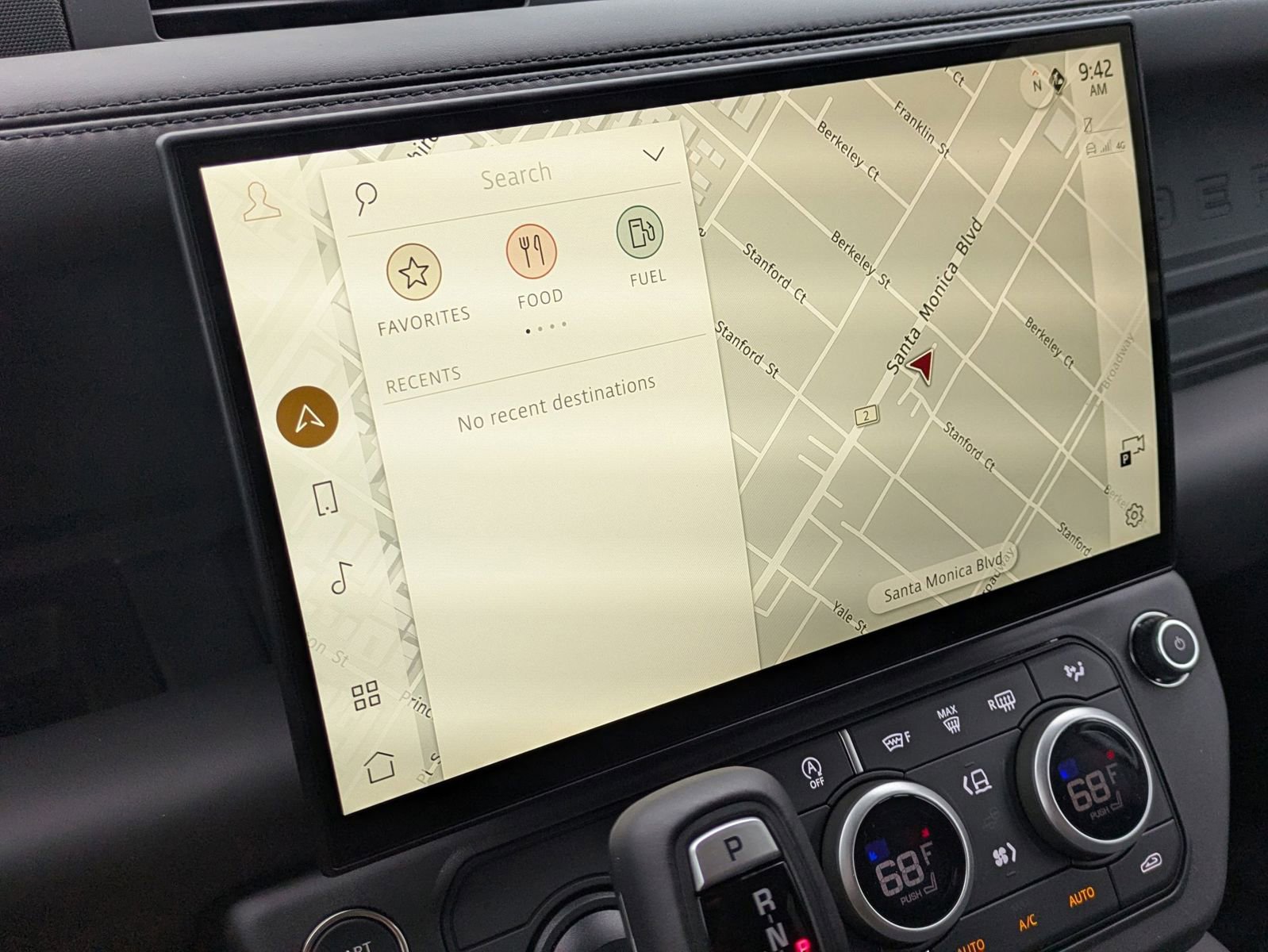 New 2026 Land Rover Defender 110 X-Dynamic SE image 23