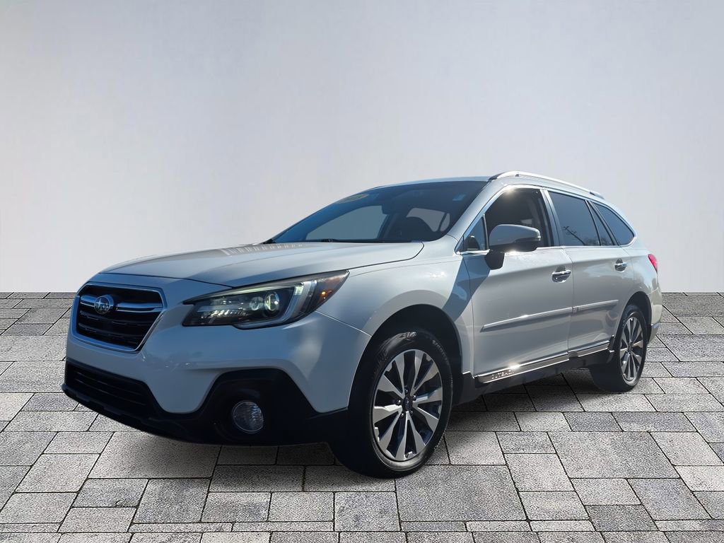 Used 2018 Subaru Outback 2.5i Touring w/ Popular Package #3 image 3