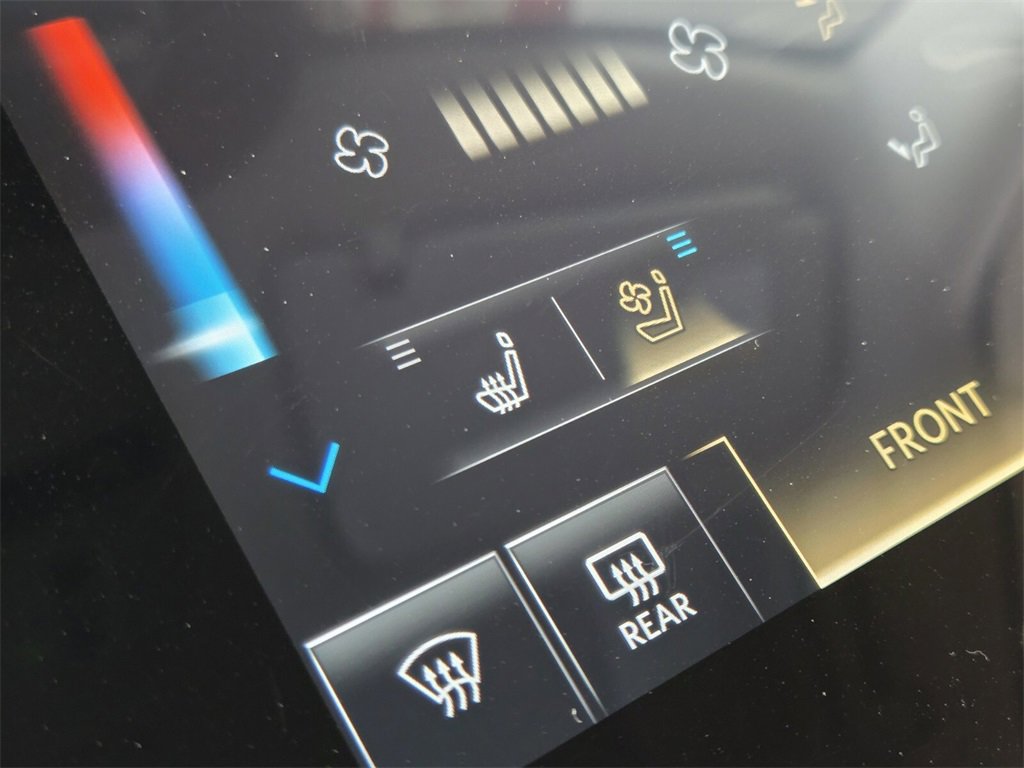 Used 2025 INFINITI QX80 Sensory image 28