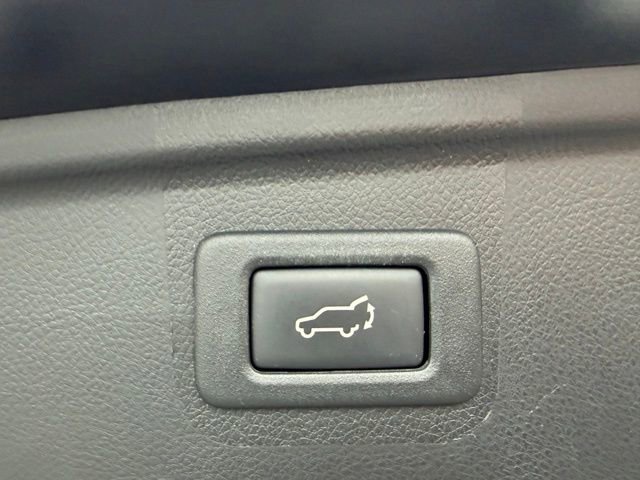 Used 2017 Subaru Outback 2.5i Limited image 23