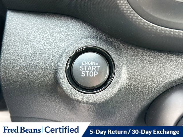 Certified 2025 Hyundai Venue Limited image 41