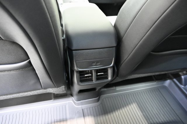 New 2026 Chevrolet Equinox LT w/ Convenience Package II image 23